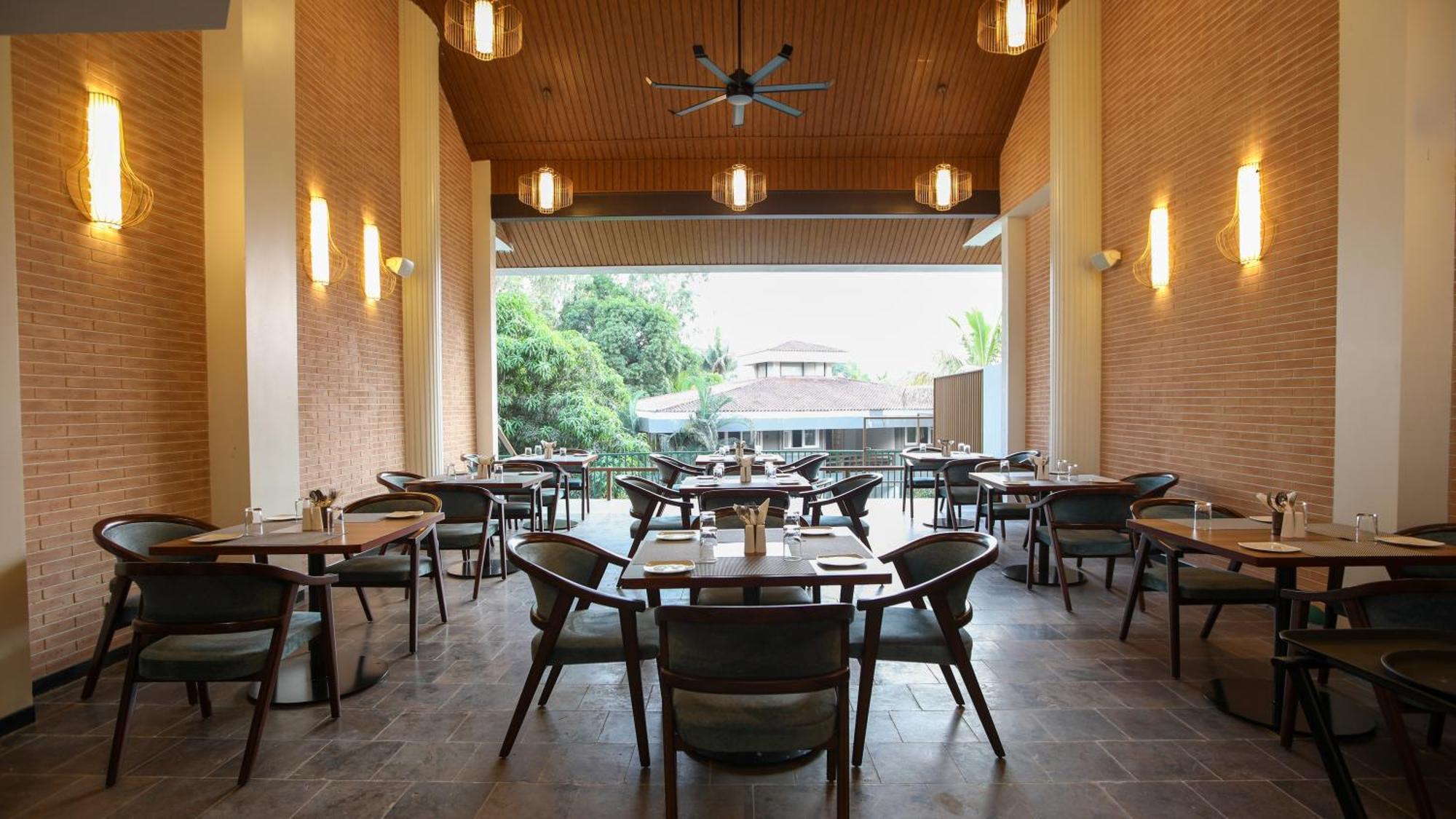 Golden Fields Resort Mulshi Exteriör bild