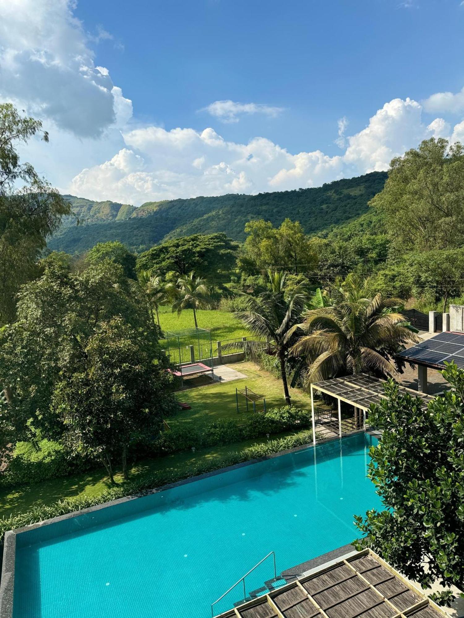 Golden Fields Resort Mulshi Exteriör bild